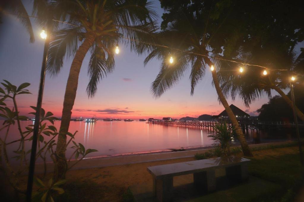 Laprima Hotel Labuan Bajo Exterior foto