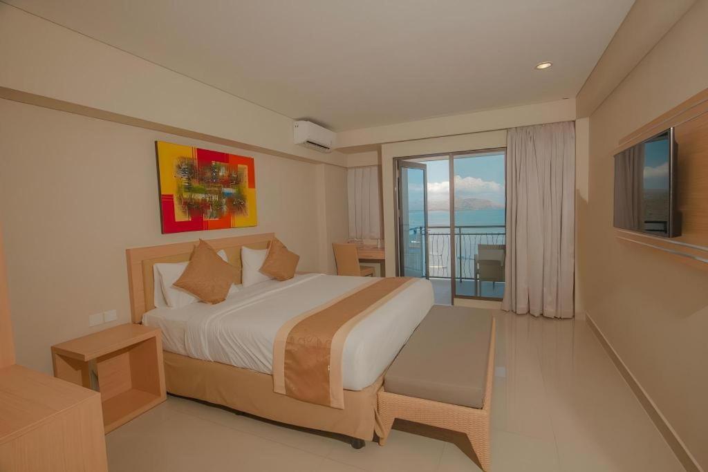 Laprima Hotel Labuan Bajo Exterior foto