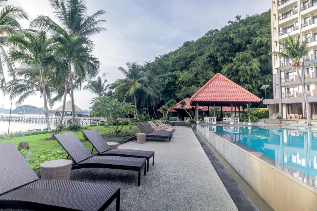 Laprima Hotel Labuan Bajo Exterior foto